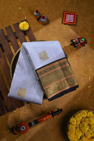Traditional kanchipuram Silk Sarees Online